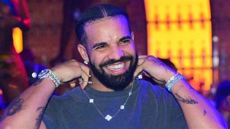 drake dick leaj|Drake Teases Statement About NSFW Leak 